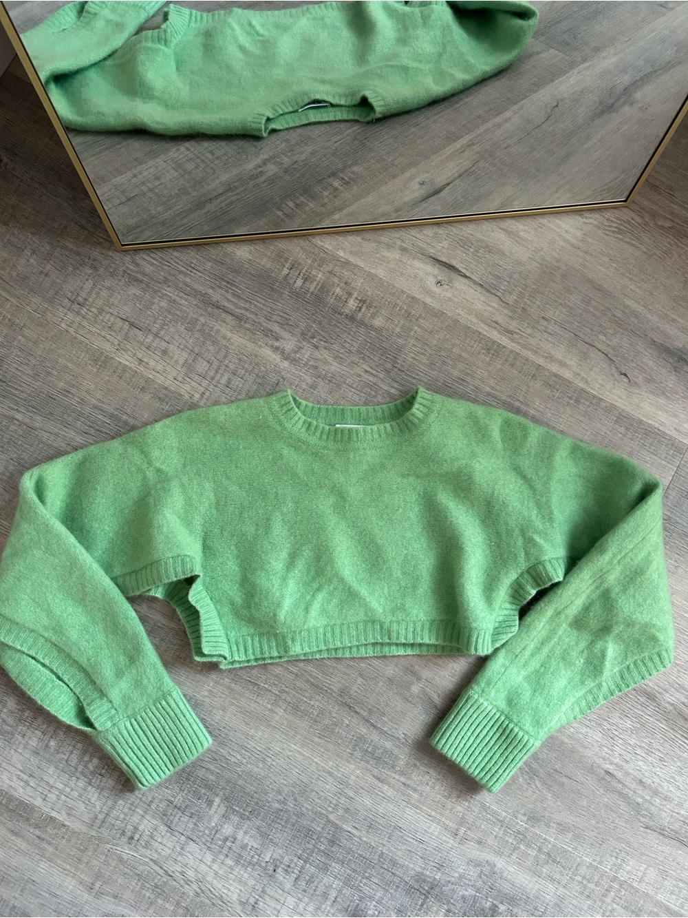 Threads of Privilege PRVLG 100% Cashmere Green Cropped Cutout Sweater Top XS